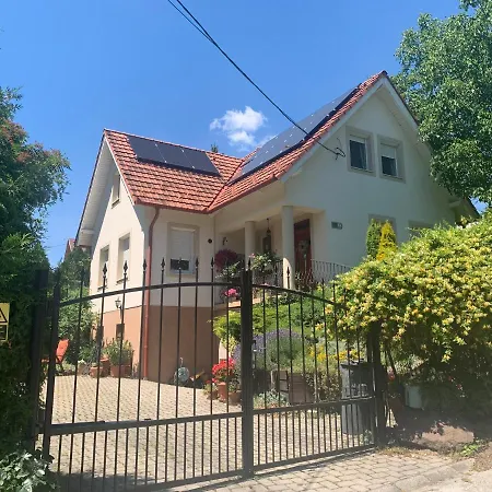 Pommedi Apartmán *