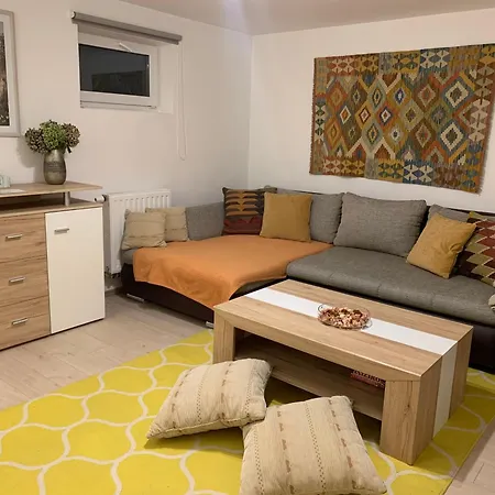 Pommedi Apartmán Balatonalmádi